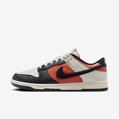 You can always count on a classic. The Dunk Low pairs iconic color blocking with premium leather and plush padding for game-changing comfort that lasts. The possibilities are endless—how will you wear your Dunks? Tom Ford Eyewear, Nike Models, Polo Sport Ralph Lauren, Adidas Adilette, Zip Hoodies, Shoes Vintage, Nike Shox, Retro Shoes, Retro Men