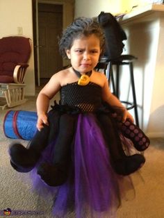 Ursula Costume Diy, Best Diy Costumes, Ursula Costume, Disney Dress Up, Costume Works, Witch Diy, Angry Face, Witch Halloween Costume, Running Costumes