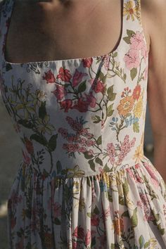 Unique Clothing Aesthetic, Dress Cute Aesthetic, Floral Dress Aesthetic, Simple Summer Dress, Watercolor Floral Dress, Crafts Table, Cotton Dresses Summer, Summer Dresses Casual, Sophisticated Outfits