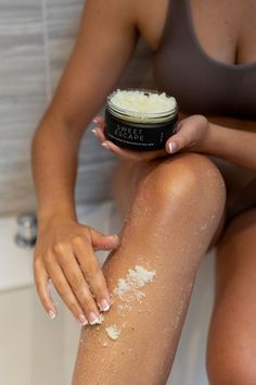 Hair Scrub, Skincare Products Photography, Natural Glowing Skin, Ingrown Hairs, Razor Bumps, Exfoliating Body Scrub, Sugar Body Scrub, Sugar Body, Exfoliating Scrub