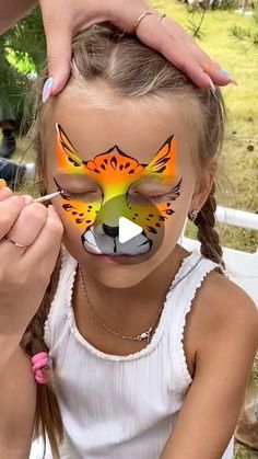 Face Painting Ideas Animals, Rainbow Tiger Face Paint, Kids Makeup Ideas, Kids Face Painting Ideas, Horse Face Paint, Kids Face Painting Easy, Cat Face Painting, Fox Face Paint