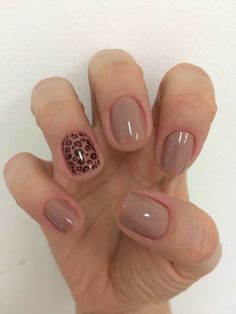 Unghie Sfumate, Simple Gel Nails, Cute Gel Nails, Dipped Nails, Girls Nails, Classy Nails, Chic Nails, Fancy Nails, Short Acrylic Nails