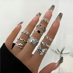 Vintage Butterfly Snake Flower Chain Eye 10 Piece Rings Punk Girls, قلادات متدلية, Ring Party Jewelry, Stile Hijab, Mode Tips, Grunge Jewelry, Edgy Jewelry, Indie Jewelry, Jewelry Accessories Ideas