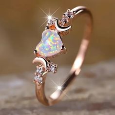 Elegant Shimmering Heart Opal Ring - Fashionable Gold-Tone Ring - Perfect For Valentine's Day Or Special Occasions - Suitable For Daily Wear. Opal And Rose Gold Ring, Opal Promise Rings, Engagement Rings Fairy, Witchy Engagement Ring, Opal Wedding Ring Set, Design Wedding Ring, Unconventional Engagement Rings, Elven Ring, Moon Rings