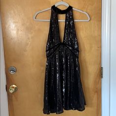 Velvet Around The Neck. No-Tassel Or -Hassle Sequins. Never Worn. Zipper On Back + Buttons At Neck. About Knee Length/Slightly Above. Super Soft Inside With Slip Layer In Skirt Part Of The Dress. Free People Sequin Dress, Black V-neck Sequin Dress With Contrast Sequins, Vintage V-neck Sequin Dress, Black V-neck Mini Dress With Contrast Sequin, Black Embellished V-neck Mini Dress, Sequin Halter Dress, Sequin Halter, Free People Black, Free People Dresses