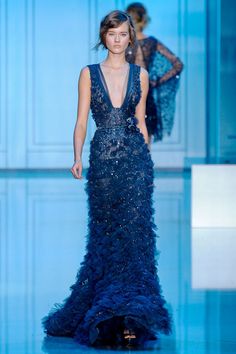 Elie Saab - Fall 2011 Couture Ellie Saab, Sarah Seven, Elie Saab Fall, Elie Saab Couture, Collection Couture, Naeem Khan, Couture Runway, Anna Sui, Fancy Pants