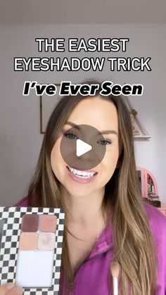 Current Eyeshadow Trends, How To Apply Eyeshadow For Blue Eyes, Eyeshadow For Green Eyes Tutorial, Best Way To Apply Eyeshadow, 5 Minute Eye Makeup, Fast Easy Makeup, Diy Eyeshadow Tutorial, Step By Step Eyeshadow For Beginners, Bridal Eyeshadow Tutorial