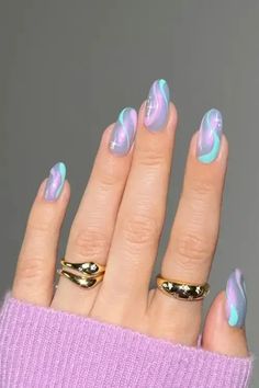 45 Unforgettably Chic Swirl Nails That Are Truly a Chef's Kiss! Swirl Nails, January Nails, Swirl, Kiss, Nails