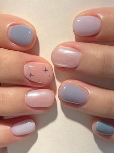 Korean Nail Art Square, Blue Nails Colors, Mininails Nails, Pastel Nail Color Ideas, Simple Nail Ideas Summer, Korean Nail Art Aesthetic Summer, Light Color Nail Ideas, Shirt Nail Designs, Nail Beach Designs