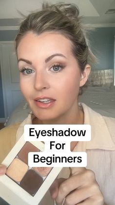 Eyeshadow As Eyeliner Looks, 3 Color Eyeshadow Look, Eye Shadow Stick Tutorial, Makeup Looks For Pale Skin, Morphe Eyeshadow Tutorial, Eye Shadow For Green Eyes, Eye Shadowing, Eye Shadowing Tutorial, Easy Eyeshadow For Beginners