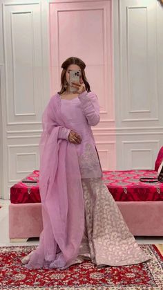 💜💜💜💜 Fancy Dress Patterns, Engagement Look, Bridal Jewelry Vintage, Bridal Pictures, Pakistani Dresses Casual, Dream Wedding Ideas Dresses, Pakistani Dress Design, Modest Fashion Outfits, Girls Dpz