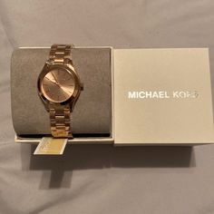 Nib Michael Kors Rose Gold Ladies Watch Simple Watches Women Classy, Michael Kors Rose Gold Watch, Classy Watches Women, Aesthetic Watches For Women, Ladies Watches Classy, Watch Women's Classy, Michael Kors Watch Women's, Designer Watches Women, Watches For Women Classy