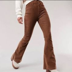 Nwt Hollister Ultra High-Rise Corduroy Flare Pants, 3 Regular/26 Waist, Brown Fabric Composition: 98% Cotton 2% Elastane Washing Instructions: Turn Garment Inside Out, Machine Wash Cold Separately, Only Non-Chlorine Bleach, Tumble Dry Low, Low Iron On Reverse Side. Smoke Free Home Corduroy Pants For Fall, Trendy Full-length Corduroy Bottoms, Trendy Full Length Corduroy Bottoms, Full-length Corduroy Pants For Fall, Fall Full-length Corduroy Pants, Full-length Corduroy Bottoms For Fall, Full Length Corduroy Bottoms For Fall, Stretch High Waist Corduroy Pants, Fall Full Length Corduroy Bottoms