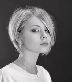 Color Undertones, Hair Styling Ideas, Kort Bob, Bob Cuts, Chin Length Hair, Lob Hairstyle, Hairdos For Short Hair, Bob Hairstyles For Fine Hair, Short Blonde