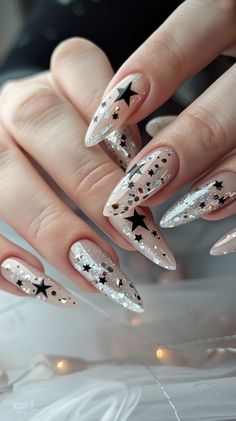 Moon Gel Nails, Star Theme Acrylic Nails, Star Constilation Nails, Black Nail Designs Moon And Stars, Nails Alchemy Stars, Moon Ans Stars Nails