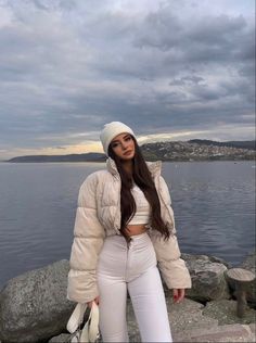 Winter Outfits2023, Outfits Aesthetic Para El Frio, Outfits Invierno Frio, Cold Outfits Aesthetic, Ootd Frio, Winter Blanco, Cold Winter Outfits Aesthetic, Winter Outfit 2023, Winter Outfits Aesthetic