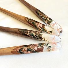 Hippies, Hair Accessories Bun, Hippie Accessories, Stick Wood, Wood Resin Jewelry, Pin Hair, Hair Fork, Vintage Hippie, Hair Stick