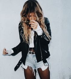 pinterest: juliajacobsenn Cute Outfits With Tights, Chique Outfit, Stil Boho, Mens Fashion Edgy, Pastel Outfit, Older Women Fashion, Women Fashion Edgy, Hipster Outfits, Looks Black