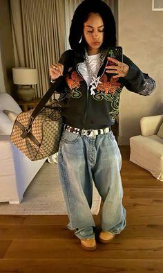 Drippy Outfit, Street Fashion Men Streetwear, Baggy Denim, Tomboy Style Outfits, Causual Outfits, Streetwear Fashion Women, Tomboy Fashion, Cute Simple Outfits