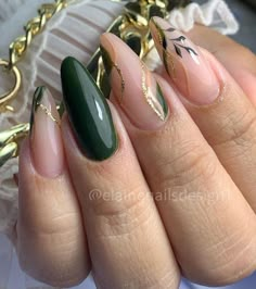 Nails Wallpaper Instagram Highlight, Nails Wallpaper Instagram, Wallpaper Inspiration Home Decor, Floral Wallpaper Kitchen, Kitchen Wallpaper Accent Wall, Nails Aesthetic Wallpaper, Nails Wallpaper, Accent Wall Wallpaper, Wallpapers Floral