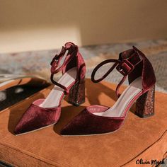 Olivia Mark - Fashionable High-Heel Shoes with Pointed Tips, Chunky Heels, and Shimmering Sequins Wine Heels, Fall Wedding Shoes, Elegant High Heels, Elegant Heels, Point Shoes, Casual Flat Shoes, Snow Shoes, Stiletto Pumps, Toe Sandals