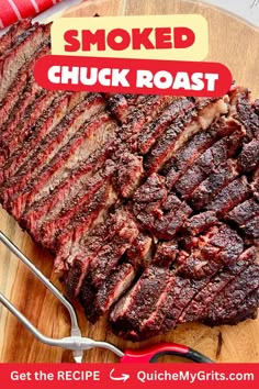 A smoked chuck roast that has been sliced on a wooden board. Smoked Beef Roast, Chuck Roast Recipe, Roast Brisket, Beef Chuck Steaks, Pellet Smoker Recipes, Chuck Roast Recipes, Grilled Roast, Best Beef Recipes