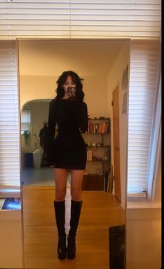 Fall Night Out Outfit, Diner Outfits, Fall Night, Fest Outfits, Yellow Hair, Young Black, Night Out Outfit, Fall Fits