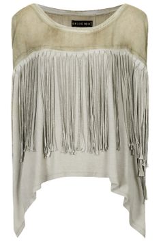 Loose fitting short sleeved top with fringed front- so cool and badass! You can recreate the curved bottom with tails and make long t-shirt fringe to attache to the front a shirt, tea stain the top or mix brown/black dye in water and paint on...so many DIY inspirations! | Demonic Kaftan Top by Religion - Tops - Clothing - Topshop USA | Fringe Diy, Swimwear Outfits, Recycled Clothes, Kaftan Top, Recycled Clothing, Clothing Diy, Summer Attire, Diy Clothing, Outfits For Women