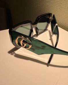 Gucci Glasses, Designer Shades, Gucci Eyewear, Luxury Eyewear, Old Money Aesthetic, Gucci Sunglasses, Decorative Accents, Luxury Sunglasses