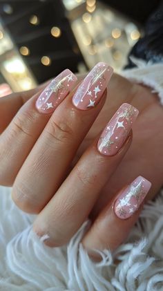 Sparkle Star Nail Designs, Gold Star Nail Design, Gold Star Glitter Nails, Nails With Gold Stars And Moon, Clear Nails With Gold Stars, Pedicure Tips