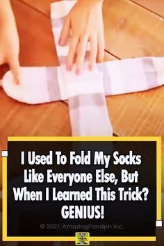 Folding Socks, Packing Hacks Clothes, How To Fold Towels, Clothes Organization Diy, Folding Laundry, Diy Clothes Life Hacks, Everyday Hacks, Folding Clothes