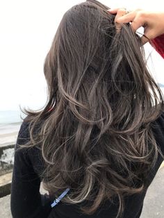 Ashy Highlights, Hair Catalog, Hair Ombre, Super Hair, Hair Balayage, Trendy Hair Color, Brunette Hair