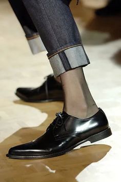 Junya Watanabe Spring 2007 Ready-to-Wear Collection | Vogue Men In Socks, Nylon Socks, Mens Tights, Junya Watanabe, Runway Looks