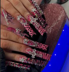 Birthday Nails Baddie, Pink Cheetah Print Nails, Pink Junk Nails, Mcbling Nails, Pink Cheetah Nails, Weak Nails, Cheetah Nails