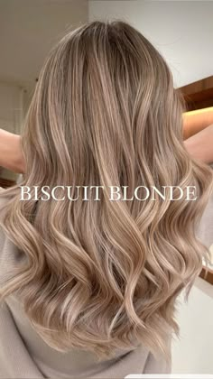 Dark Blonde Foils, Super Dimensional Brunette, Hair Color For Soft Summer, Soft Autumn Hair Color Blonde, Blonde For Cool Skin Tone, Light Summer Hair Color Ideas, Bronde Haircolor Blondes, Soft Summer Blonde, Dusty Blonde Hair