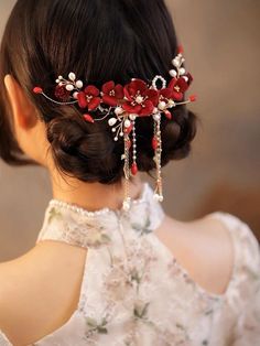 A hair clip as shown on the photos. 2 styles to choose from. I will ship this out within 15 days with a tracking number provided. Bridal Accessories Hair, Floral Hairpiece, Red Hair Accessories, Chinese Gold, Bride Hair Pins, Hair Decor, Chinese Hairstyle, Wedding Hair Pins, Chinese Wedding