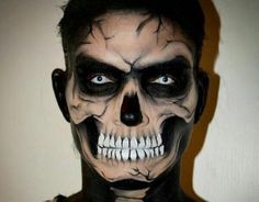 43+ Ideas Makeup Halloween Boy #makeup Male Skull Makeup, Halloween Makeup Male, Mens Halloween Makeup, Halloween Hombre, Skeleton Face, Creepy Halloween Makeup, Cute Halloween Makeup, Halloween Makeup Pretty