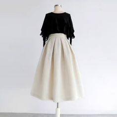 <Size>

 *Unit: cm 







 size 

 Waist 

 Length 











 S 

 64 

 68 






 M 

 68 

 68 






 L 

 72 

 69 






 XL

  76 

 69 






 2XL 

 80 

 70 













 <Material> 



 Wool Blend Chic A-line Winter Skirt, White A-line Skirt For Fall, Beige A-line Pleated Skirt For Fall, Chic A-line Winter Mini Skirt, White Flared Skirt For Winter, Chic Full Skirt In Cream Color, Chic Cream Full Skirt, Chic Full Cream Skirt, White Full Skirt For Fall