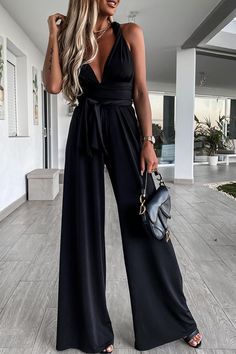 Black Jumpsuit Outfit, Color Tips, Womens Jumpsuits Casual, Straps Jumpsuit, Backless Romper, Loose Jumpsuit, Casual Chique, Halter Jumpsuit, Looks Party