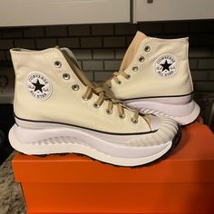 Nwt Converse Chuck 70 At-Cx High Top Sneakers Off White And Beige Lilac Converse, Black Hightop Converse, White Court Shoes, Converse Star Player, 70s Converse, High Top Wedge Sneakers, White Casual Sneakers, Black High Top Converse, Converse Run Star