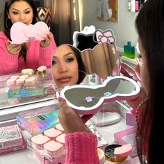 Top Highlights Brandimpressions Vanity Company Room Typedressing Room, Bedroom Shapehello Kitty Product Dimensions3"L X 6"W Frame Materialunframed Stylecompact ' : Our Hello Kitty Bow-Shaped Personal Makeup Mirrors Combine A Compact Design And An Adorable Shape, Adding A Touch Of Cuteness To Your Beauty Routine While On The Go : Our Small Travel Mirror With Light Offers 3 Color Temperature Options To Create The Perfect Lighting Ambiance For Your Makeup Application And Easily Control The Lighting Lighting Ambiance, Top Highlights, Hello Kitty Bow, Portable Mirror, Hello Kitty Rooms, Impressions Vanity, Mirror With Led Lights, Travel Mirror, Tutorials Drawing