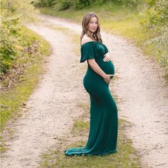 Maternity Dress Size Medium Emerald Green Maternity Dress Spring Green Maternity Dress For Party, Fitted Maternity Maxi Dress, Green Maxi Dress For Maternity, Elegant Green Maternity Dress For Party, Fitted Green Maxi Dress For Maternity Wear, Elegant Green Maternity Party Dress, Elegant Fitted Green Maternity Dress, Dark Green Maternity Dress, Emerald Maternity Dress