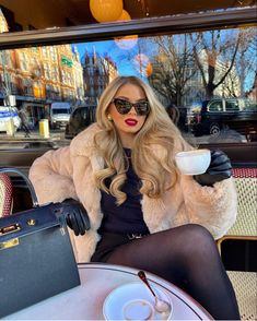 Alo Style, Winter Glamour, Winter Pics, New Years Look, Glam Chic, Coffee Girl, Stockings Heels, Winter Pictures, Simple Trendy Outfits