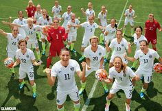 the women's soccer team is posing for a photo