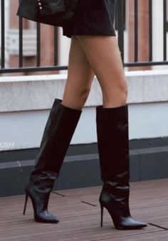 Mode Shoes, Looks Pinterest, High Heeled Boots, Paris Mode, Fancy Shoes, Aesthetic Shoes, Looks Chic