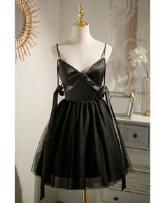 Get 10% off now! Buy unique black cutout short homecoming dress with straps at cheap price online. Free stable shipping and pro custom service since 2009. Hi Friend, Tulle Party Dress, Black Homecoming Dress, Professional Dress, Satin Homecoming Dress, Satin Noir, Satin Tulle, Black Satin Dress, Homecoming Dresses Black