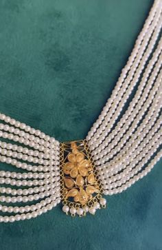 Bollywood Style Pearl Chain Necklace For Wedding, Bollywood Style Gold Pearl Necklace For Wedding, Bollywood Pearl Chain Necklace For Puja, Gold Pearl Chain Bollywood Bridal Necklace, Rani Har, Pearl Gold Necklace Bengali, Gold Pendent, Gold Minimalist Jewelry