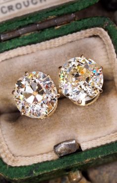 Diamond Ice, Diamonds And Gold, Diamond Stud Earrings, European Cut Diamonds, Affordable Jewelry, Diamond Set, Diamond Stud, Stunning Jewellery, Gems Jewelry