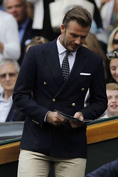 David Beckham Double Breasted Blazer Men, Classy Menswear, Outfits Quotes, Gentleman Mode, David Beckham Style