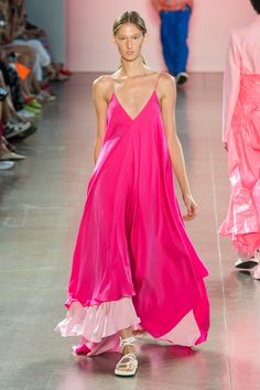 Two Tone Dress, Emerging Designers Fashion, Milly Dresses, Spring Fashion Trends, Hottest Fashion Trends, Beauty And Fashion, Fashion Spring, Spring Trends